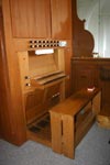 Orgel is vervaardigd door Vegter en in 1975 gerestaureerd.